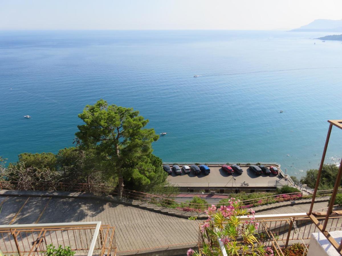 Amaita Apartamento Ventimiglia Exterior foto